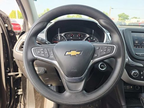 Used 2022 Chevrolet Equinox LS w/ LS Convenience Package FWD image 10