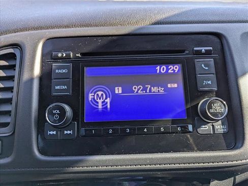 Used 2022 Honda HR-V LX image 17