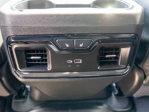 Used 2025 GMC Sierra 1500 AT4 w/ AT4 Premium Package AWD/4WD image 14