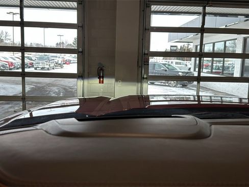 Used 2025 GMC Sierra 1500 AT4 w/ AT4 Premium Package image 36