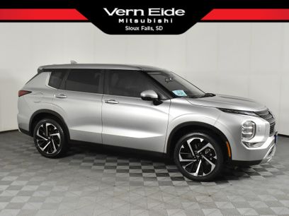 Used 2022 Mitsubishi Outlander SE