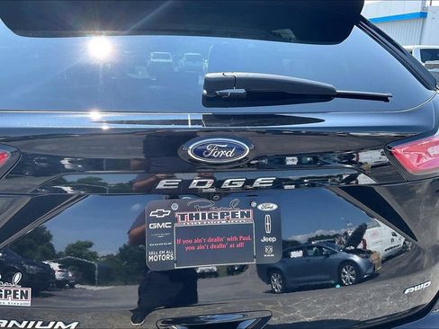 Used 2022 Ford Edge Titanium w/ Equipment Group 301A AWD/4WD image 24