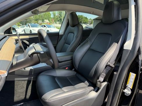 Used 2023 Tesla Model Y Long Range AWD/4WD image 9
