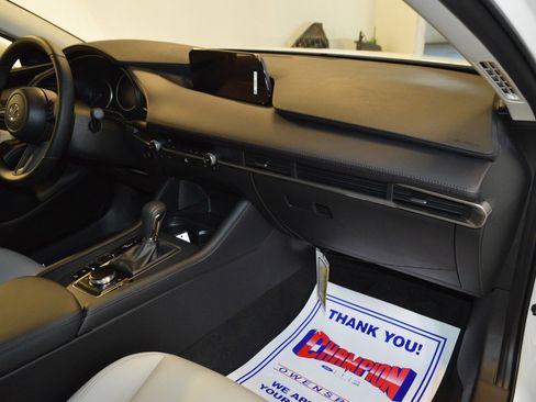 New 2026 MAZDA MAZDA3 2.5 S Sedan w/ Preferred Pkg image 10