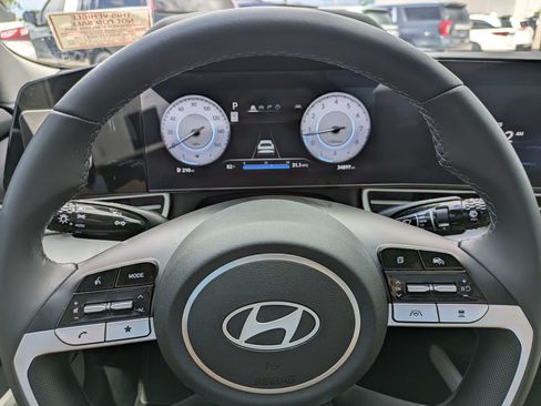 Used 2024 Hyundai Elantra Limited FWD image 30