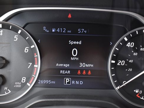 Used 2023 Nissan Titan SV w/ SV Convenience Package image 36