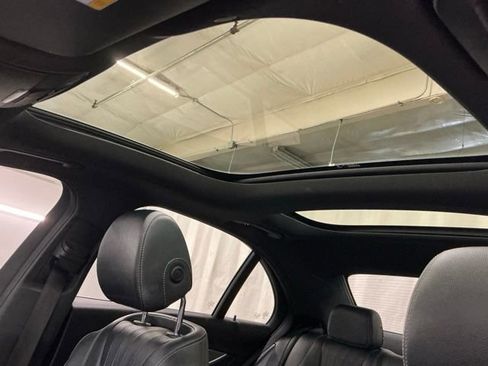 Used 2019 Mercedes-Benz E 300 4MATIC image 14