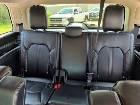 Used 2019 Ford Expedition Platinum AWD/4WD image 31