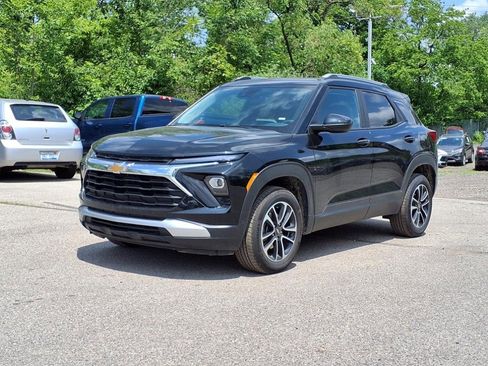 Certified 2025 Chevrolet TrailBlazer LT image 3