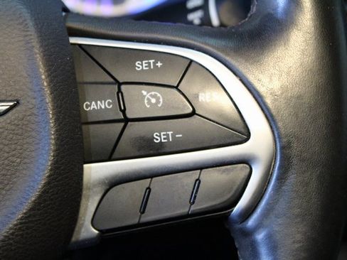 Used 2015 Chrysler 200 Limited w/ Comfort Group image 21