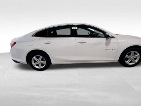 Used 2024 Chevrolet Malibu LT image 9