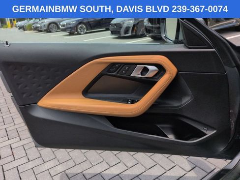 Used 2025 BMW 230i Coupe w/ Convenience Package RWD image 28