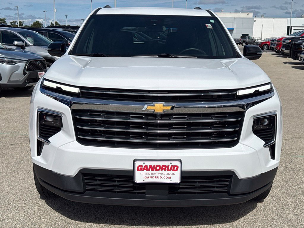 Certified 2026 Chevrolet Traverse LT AWD/4WD image 3