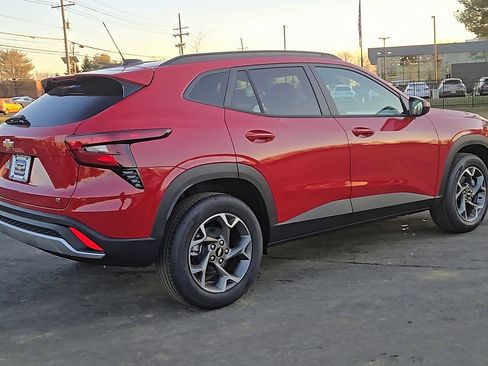 New 2026 Chevrolet Trax LT image 4