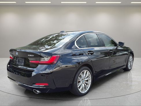 Used 2024 BMW 330i xDrive Sedan w/ Premium Package AWD/4WD image 6