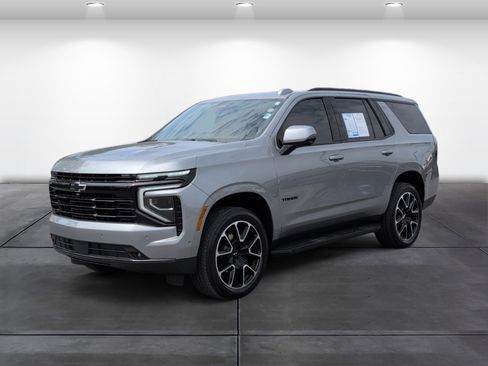 Used 2025 Chevrolet Tahoe RST w/ Comfort Package image 6