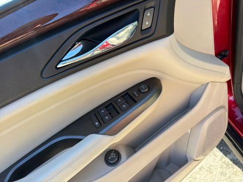 Used 2012 Cadillac SRX Luxury image 13