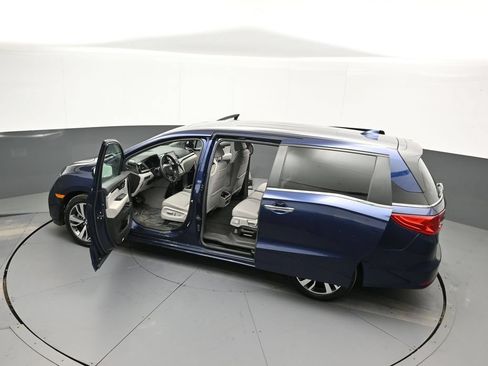 Certified 2023 Honda Odyssey Touring image 47