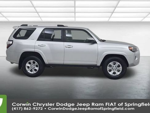 Used 2024 Toyota 4Runner SR5 image 17