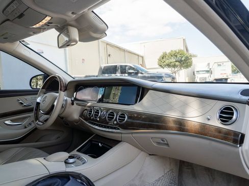 Used 2014 Mercedes-Benz S 550 Sedan image 23