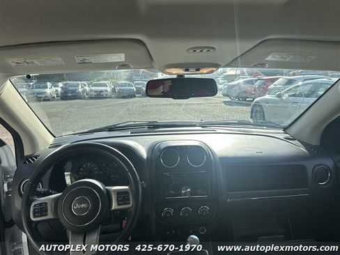 Used 2013 Jeep Compass Latitude image 18