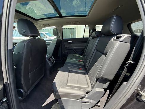 Used 2023 Volkswagen Atlas SE w/ Panoramic Sunroof Package AWD/4WD image 25