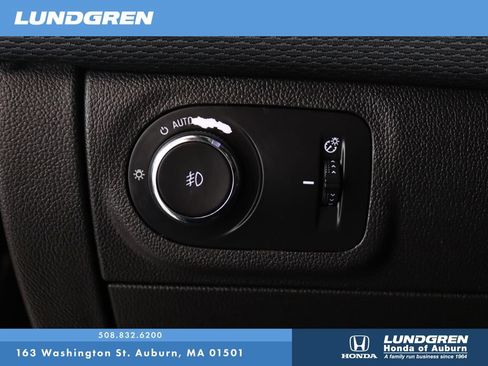 Used 2018 Chevrolet Cruze LT FWD image 25