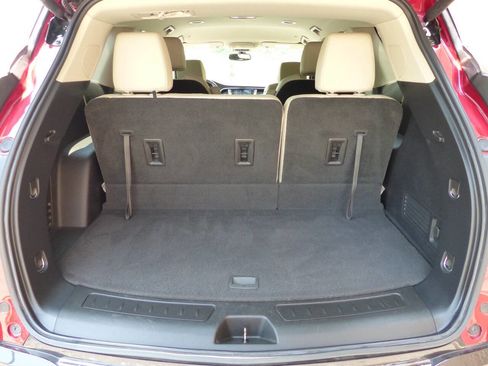 Used 2021 Buick Enclave Essence w/ Sound and Sites Package image 41