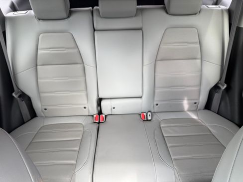 Used 2019 Honda CR-V Touring image 18