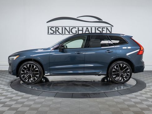 New 2026 Volvo XC60 B5 Ultra w/ Climate Package image 8