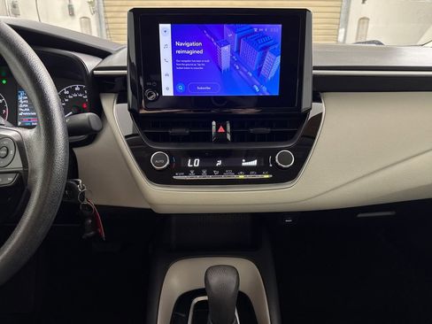 Used 2024 Toyota Corolla LE FWD image 17