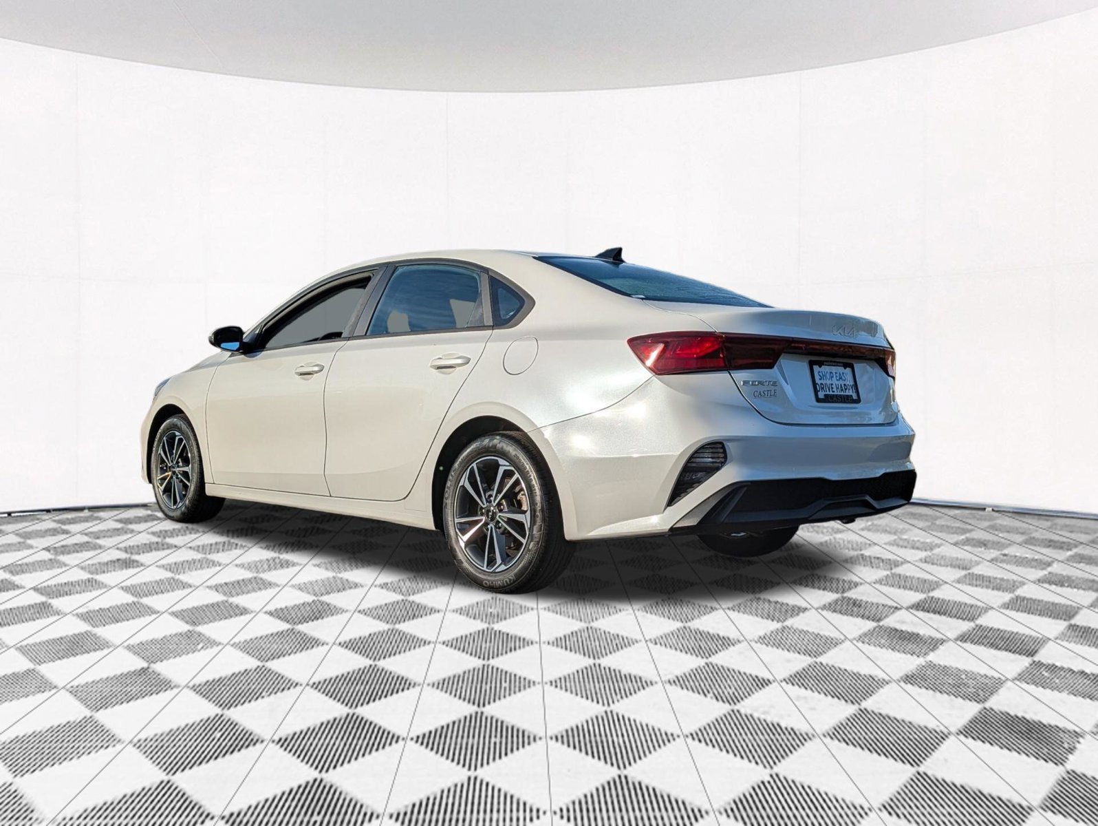 Used 2023 Kia Forte LXS w/ LXS Technology Package FWD image 11