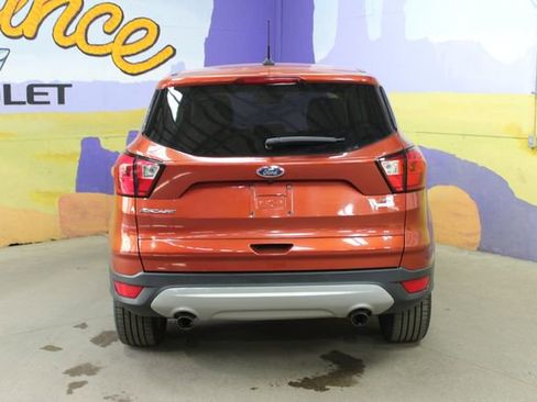 Used 2019 Ford Escape SE FWD image 7