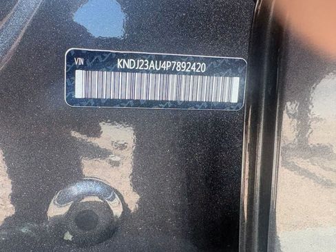 Used 2023 Kia Soul LX w/ Option Group 015 FWD image 12