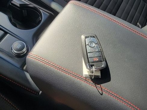 Used 2025 Ford Explorer ST-Line image 42