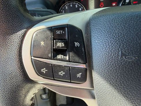 Used 2024 Ford Explorer XLT w/ Class IV Trailer Tow Package image 10