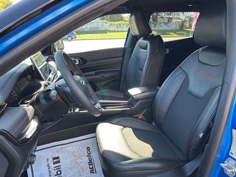 Used 2024 Jeep Compass Trailhawk w/ Trailhawk Convenience Group image 21