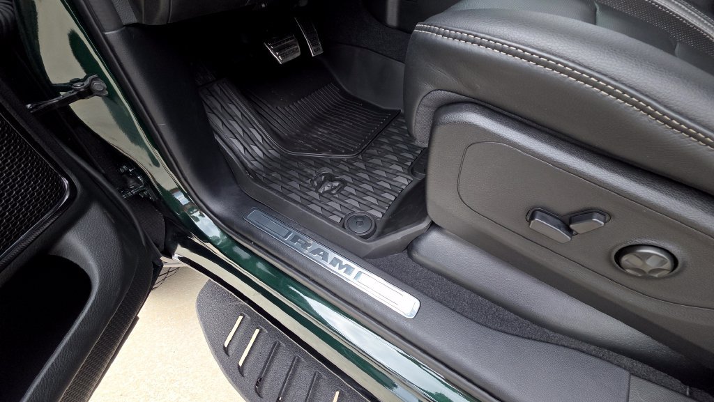 New 2026 RAM 1500 RHO AWD/4WD image 21