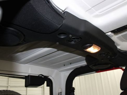 Used 2014 Jeep Wrangler Sport AWD/4WD image 34
