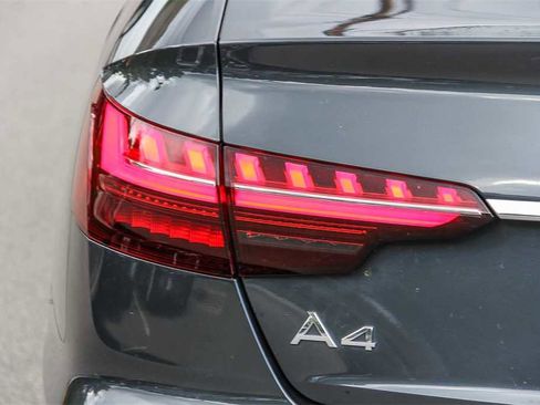 Used 2023 Audi A4 2.0T Premium w/ Convenience Package image 11