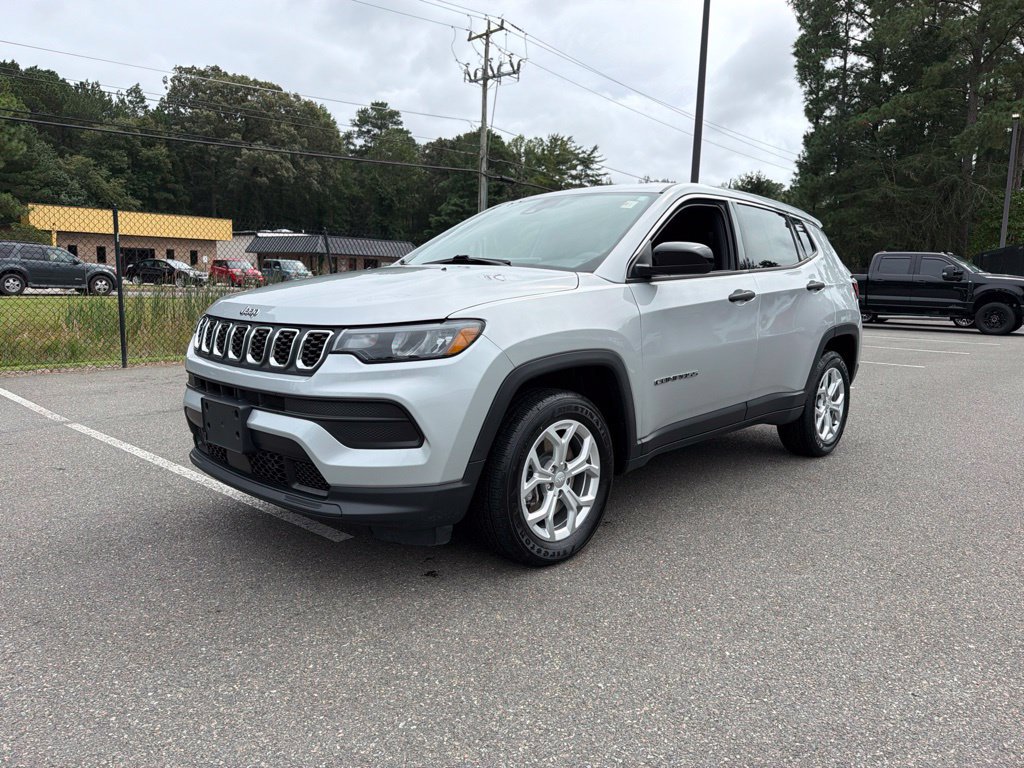 Used 2024 Jeep Compass Sport AWD/4WD image 1
