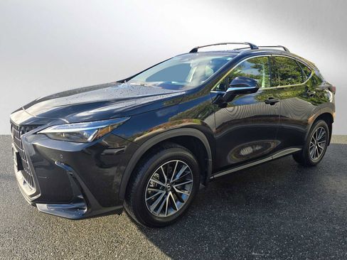 Used 2025 Lexus NX 350h AWD w/ Premium Package image 7