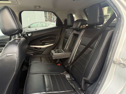 Used 2020 Ford EcoSport Titanium AWD/4WD image 9