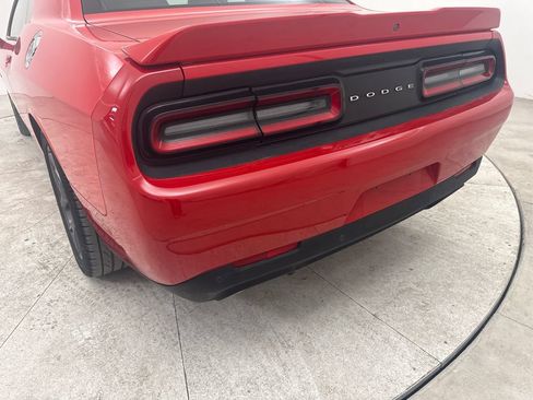 Used 2019 Dodge Challenger R/T RWD image 20