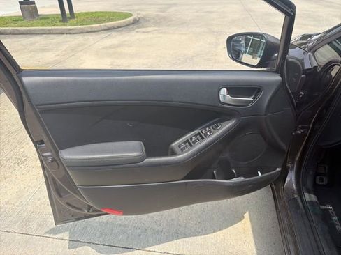 Used 2017 Kia Forte LX FWD image 50