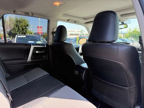Used 2016 Toyota 4Runner SR5 Premium AWD/4WD image 20