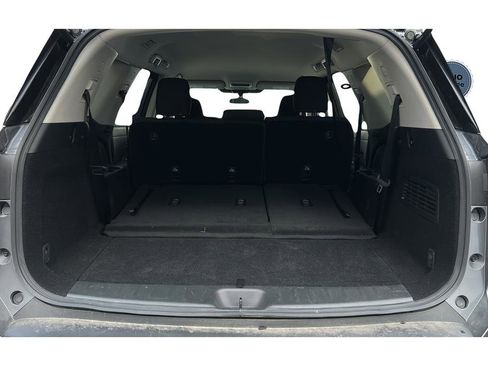 Used 2025 Nissan Pathfinder S image 27