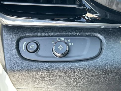 New 2026 Buick Envista Sport Touring w/ Convenience I Package FWD image 18