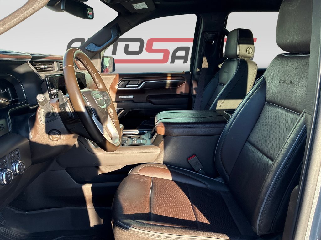 Used 2024 GMC Sierra 1500 Denali AWD/4WD image 11