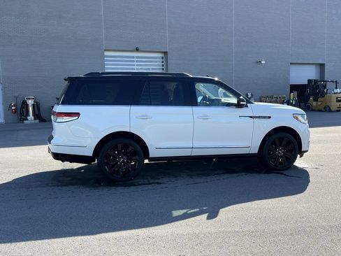Used 2024 Lincoln Navigator Black Label AWD/4WD image 6